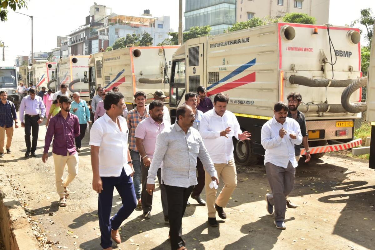Mayor Goutham Kumar, along with Bommanahalli MLA Satish Reddy and BBMP engineers, reviewed the progress of the work from Agara Junction to Central Silk Board on Friday.
