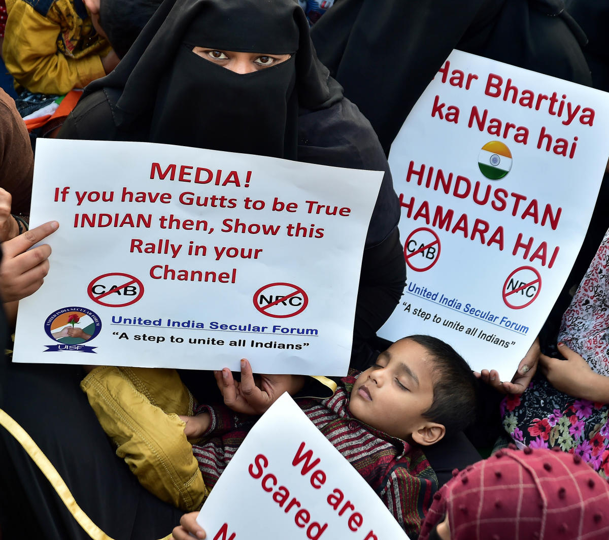 Women protest against the Citizenship Amendment Act (CAA)in Padarayanapura on Wednesday. DH PHOTOS/RANJU P