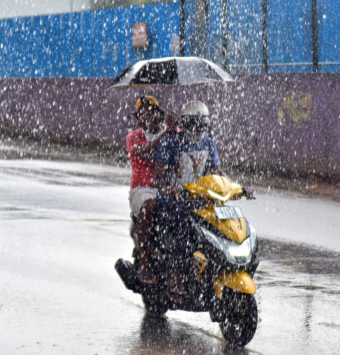 An enjoyable ride along Mysuru Rd. DH photo/Anup Ragh T