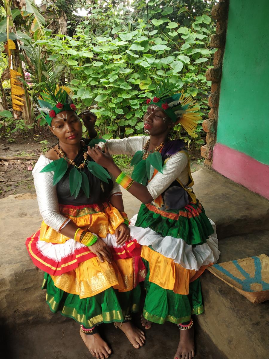 Siddi women prepare for Damami Kunita, the traditional folk dance; (below) a Siddi artiste; Jackey Siddi with the dholu. Photos by author