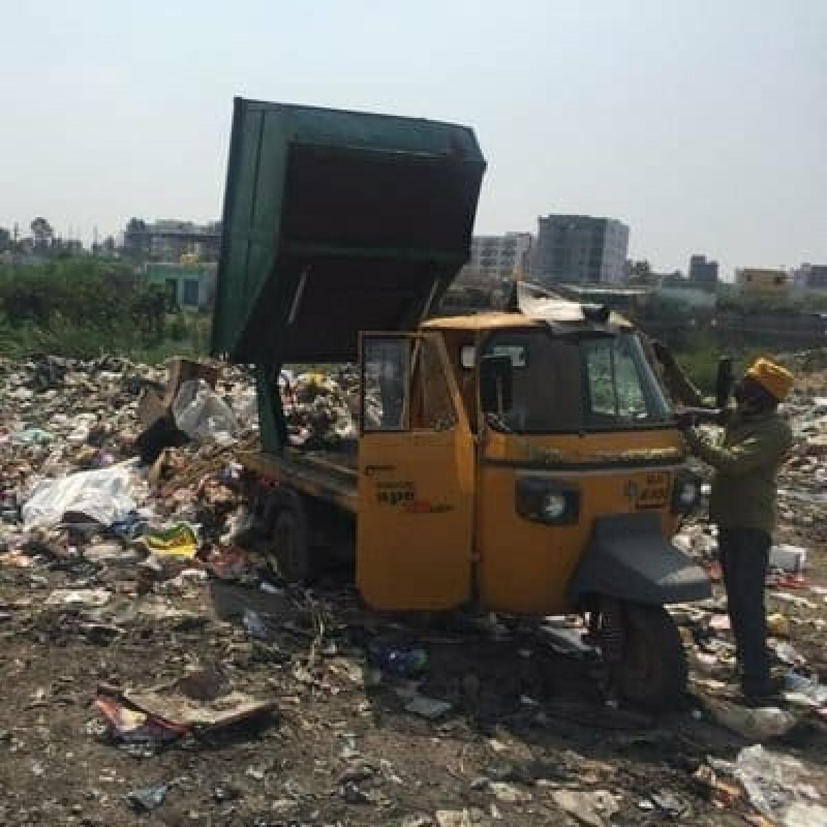 Garbage dumping is one of the reasons for the poor condition of the lake. SPECIAL ARRANGEMENT