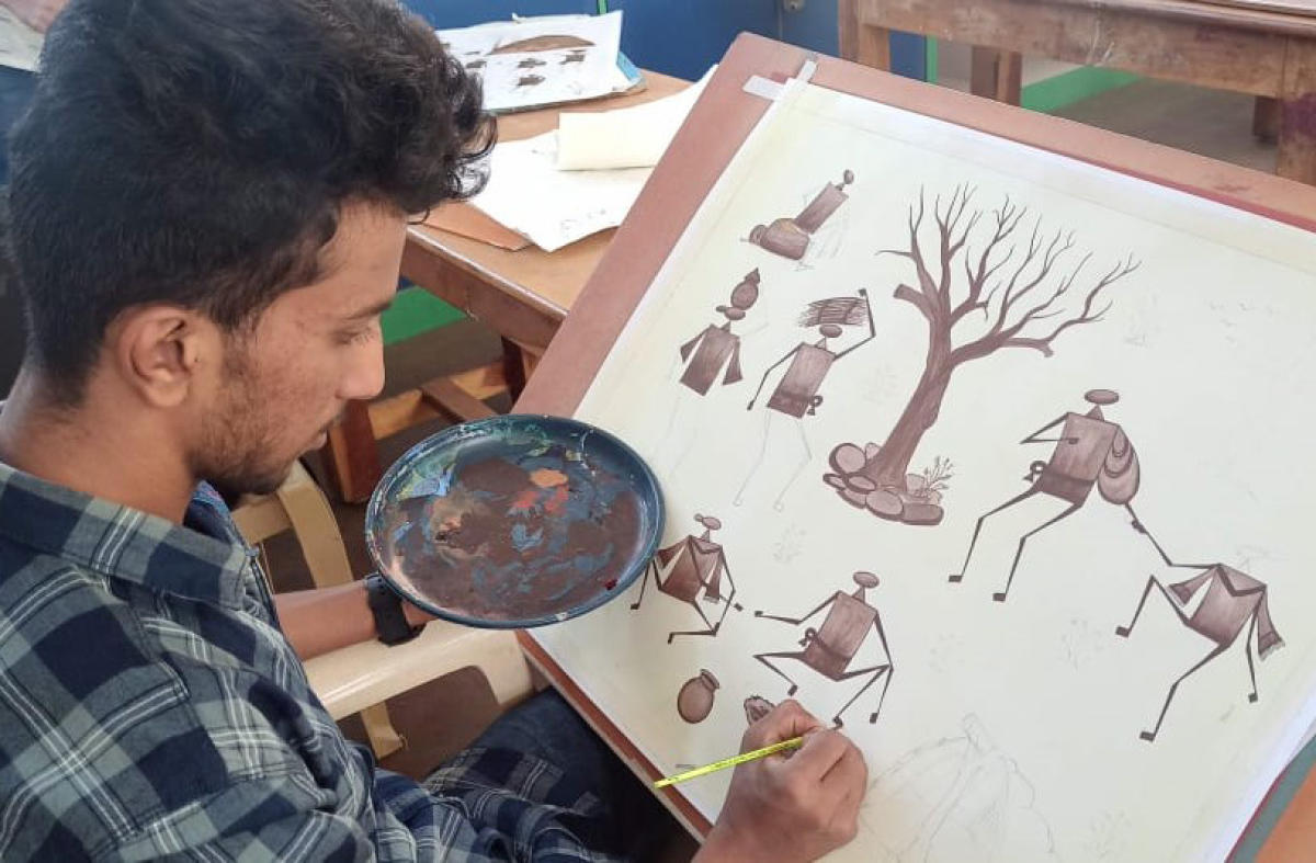 students of Sree Kalaniketana School of Art, Mysuru learn Kurumba art form
