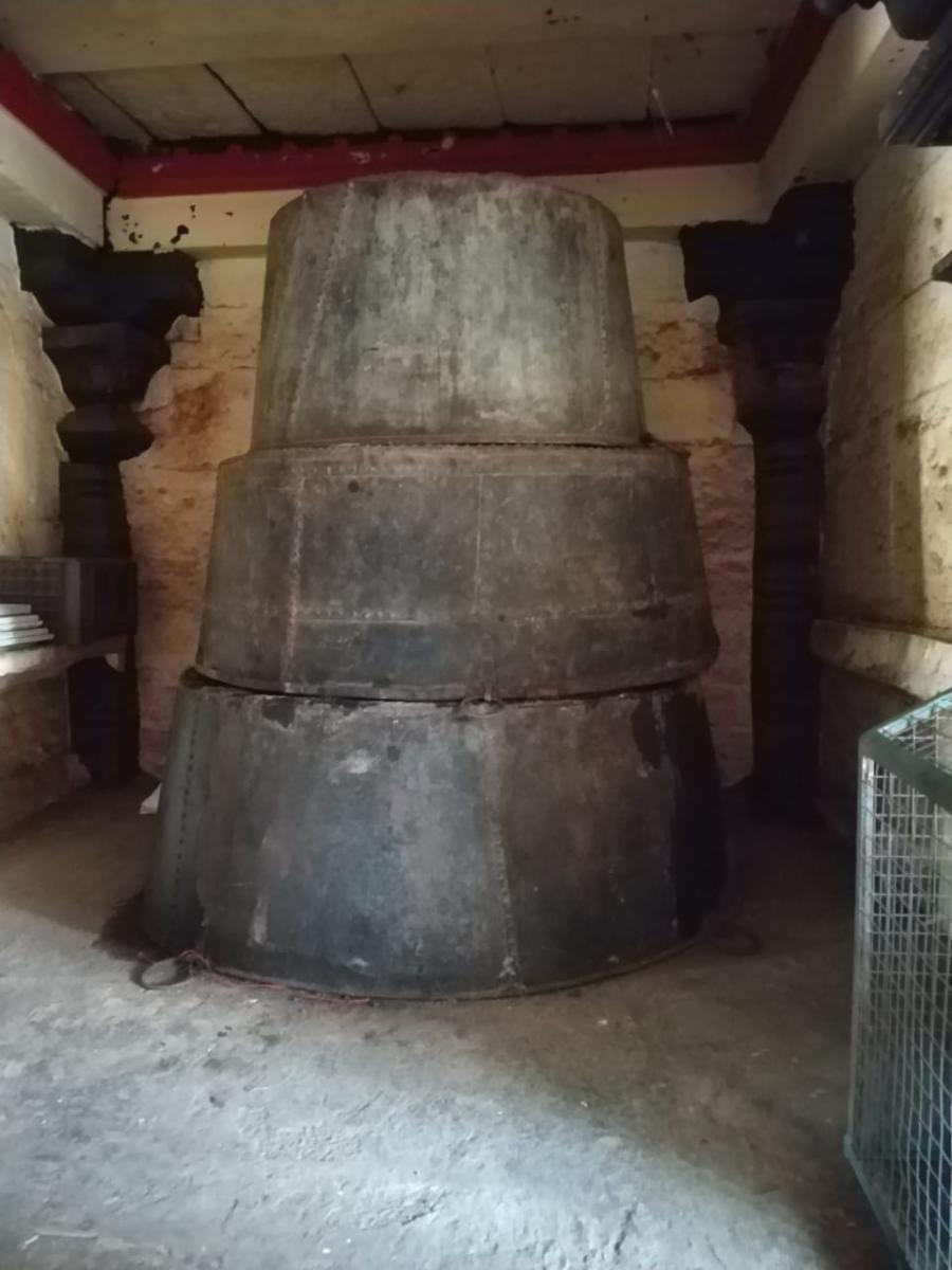 Cauldrons at the Shankarlinga Temple in Sankeshwar used for preparing food.