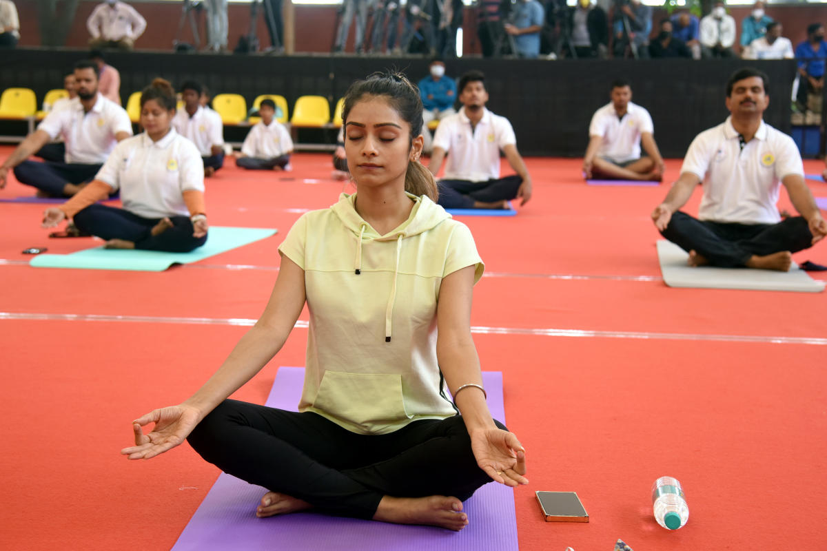 Mass practise at Kanteerava stadium. Credit: DH Photo/S K Dinesh 