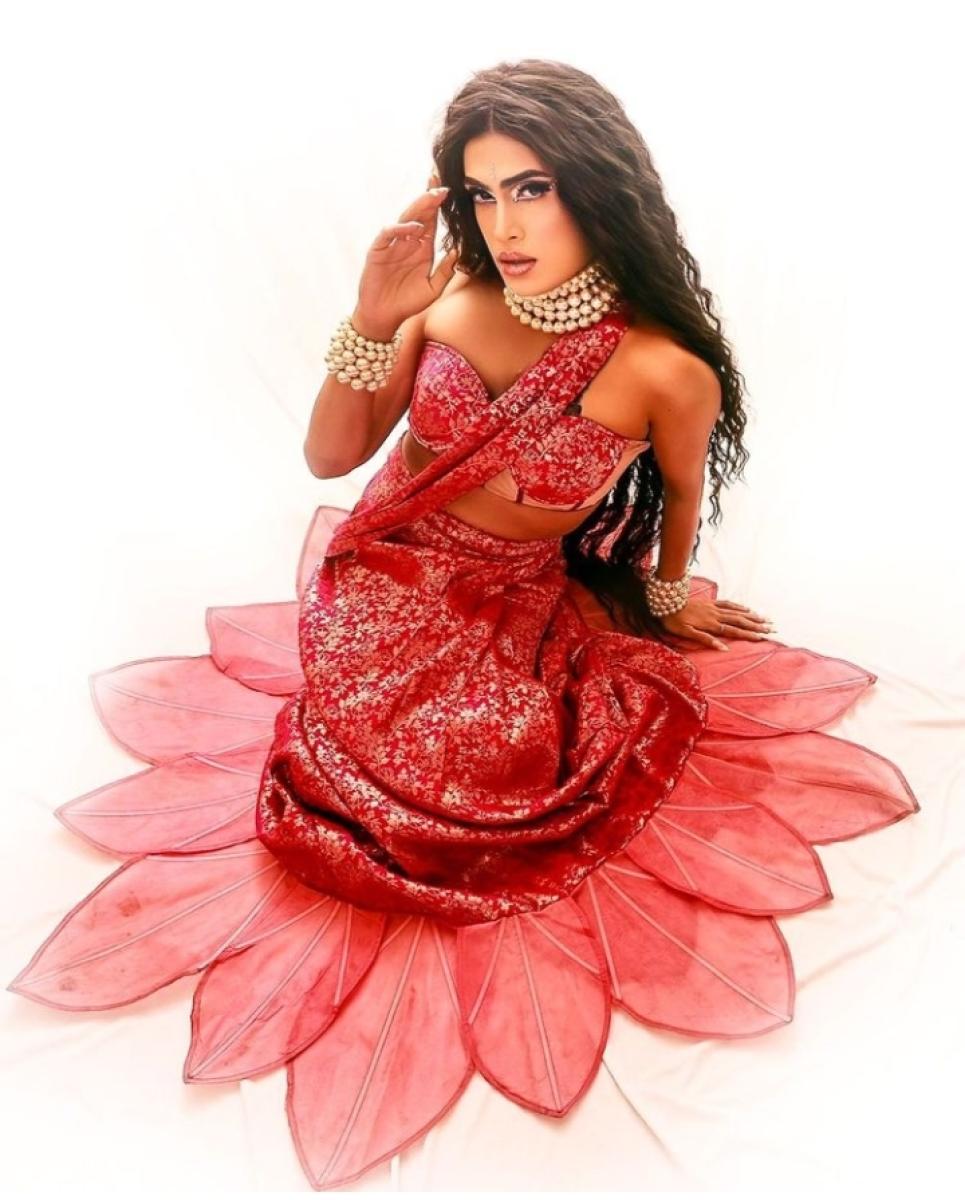 Sushant Divgikar aka Rani-Ko-HE-Nur