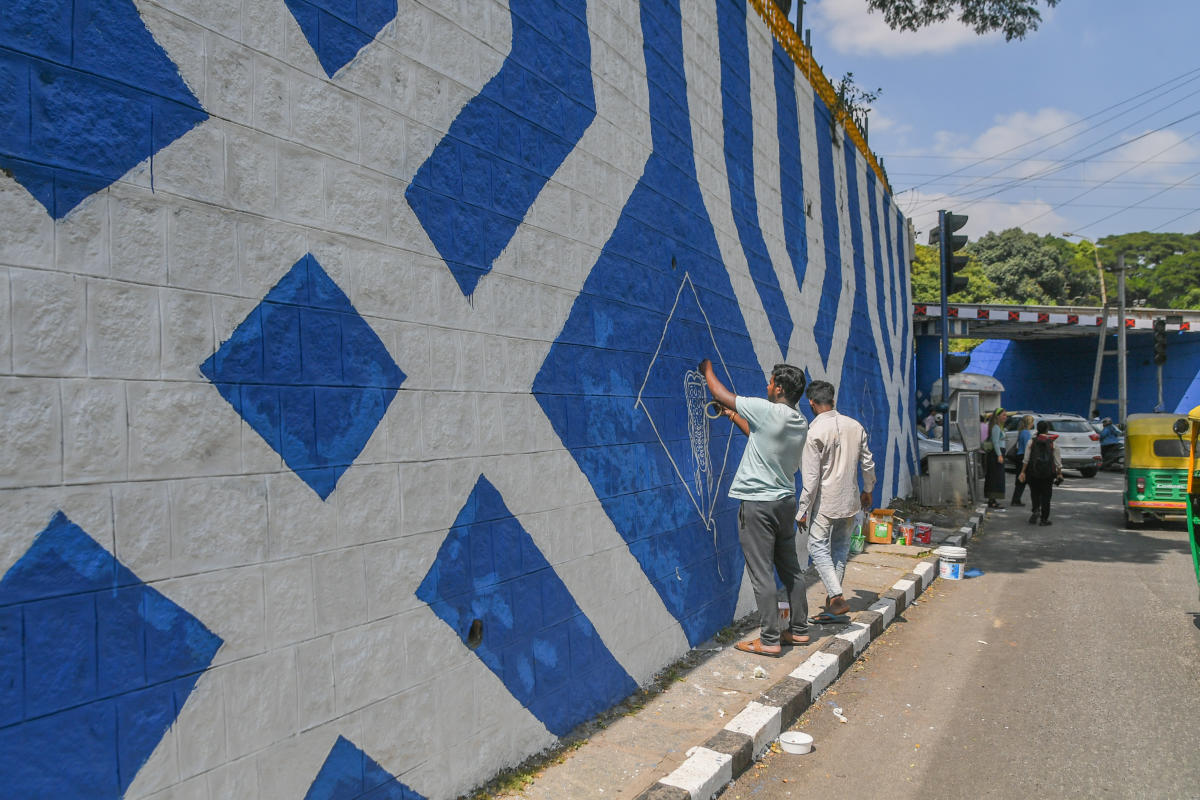 Beautification work under way near Palace Grounds. DH PHOTO/S K DINESH