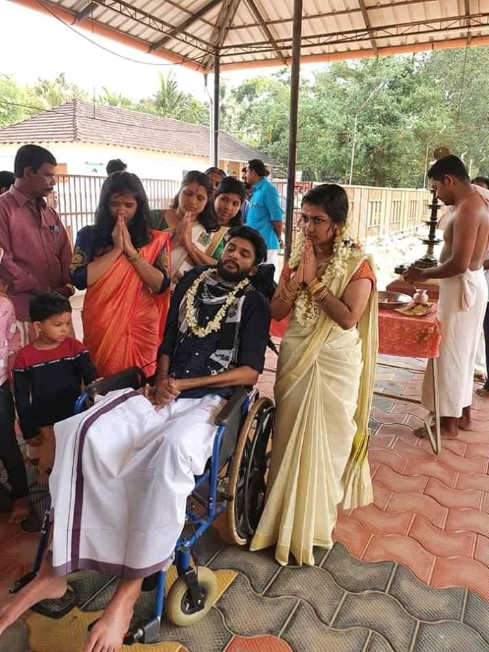 Pictures of Pranav and Shahna that have gone viral on social media (DH Photo)