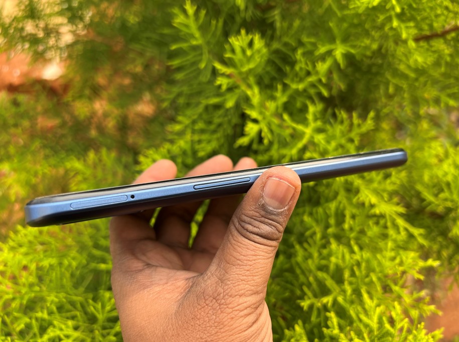 Realme 8s 5G. Credit: DH Photo/KVN Rohit