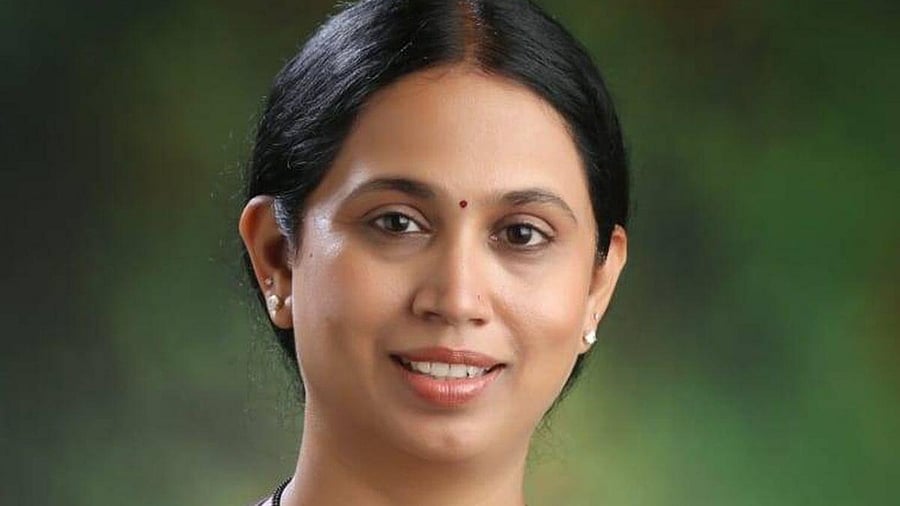 <div class="paragraphs"><p>Laxmi Hebbalkar</p></div>
