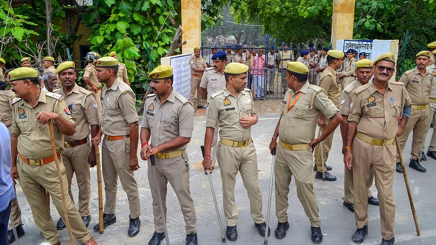 <div class="paragraphs"><p>Representative image of Uttar Pradesh police officials.&nbsp;</p></div>