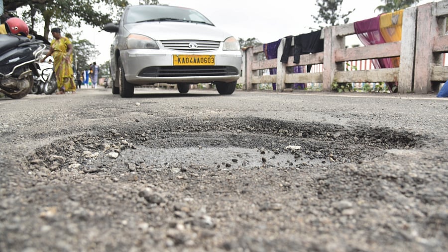 <div class="paragraphs"><p>Representative image for pothole.</p></div>