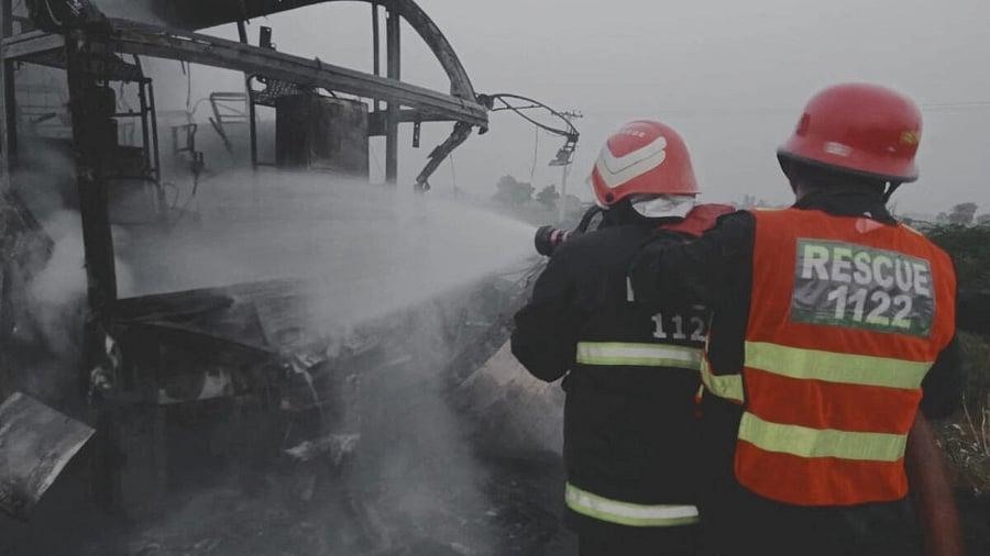 <div class="paragraphs"><p>Rescuers work after a bus crashed and caught fire in Pindi Bhattian, eastern Punjab province in Pakistan.</p></div>