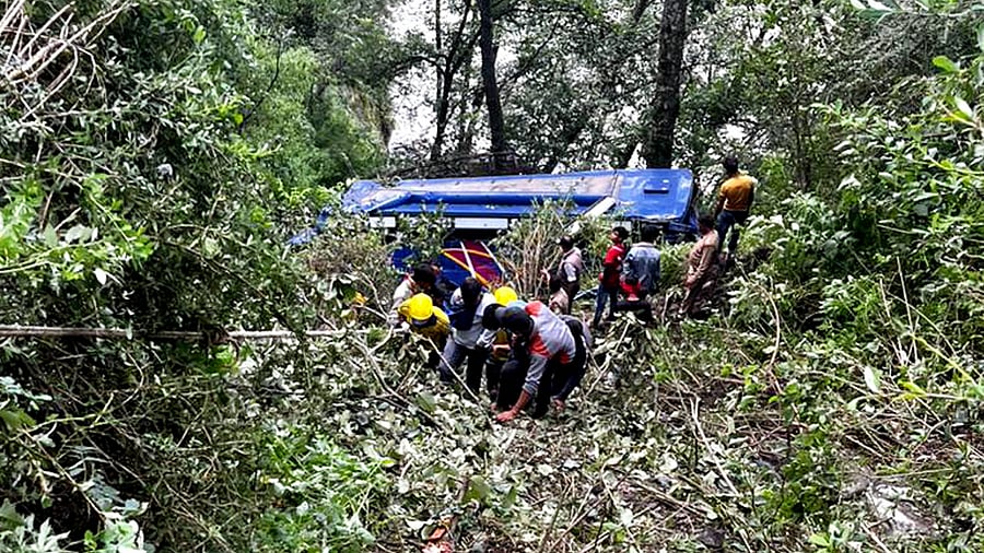 <div class="paragraphs"><p>NDRF and SDRF personnel rescue passengers after a bus fell into a gorge near Gangotri National Highway, in Uttarkashi district.</p></div>