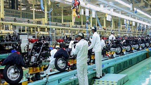<div class="paragraphs"><p>Representative image of a two-wheeler factory.</p></div>