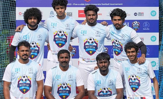 <div class="paragraphs"><p>Team IQVIA</p></div>