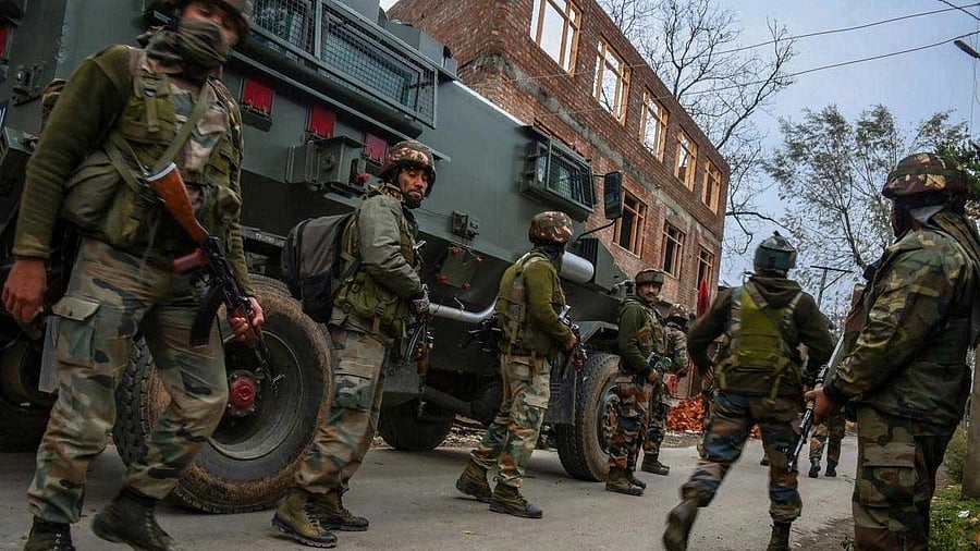 <div class="paragraphs"><p>Security forces in Jammu and Kashmir's Baramulla district. (Representative image)</p></div>
