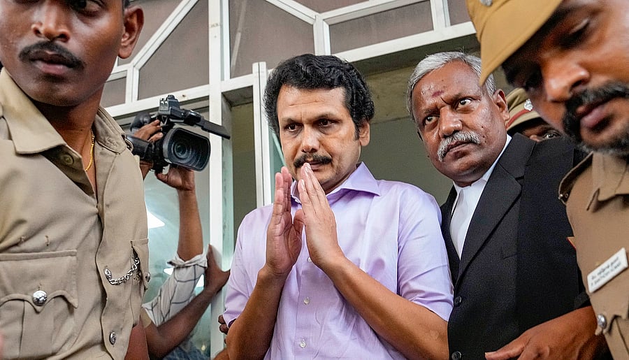 <div class="paragraphs"><p>V Senthil Balaji.</p></div>