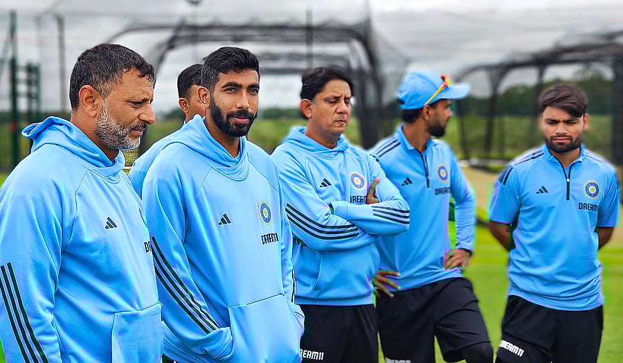 <div class="paragraphs"><p> Indian men's cricket players during a practice session for the T20I series against Ireland.</p></div>
