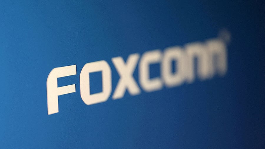 <div class="paragraphs"><p>Foxconn logo.&nbsp;</p></div>