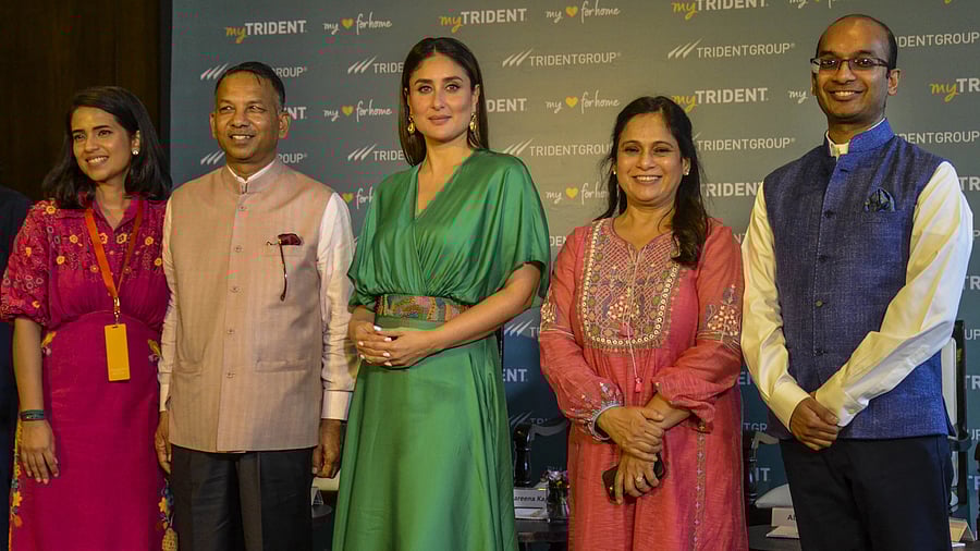 <div class="paragraphs"><p>MyTrident brand ambassador Kareena Kapoor Khan along with Chairman of Trident Group, Dr Rajinder Gupta and Senior Management.</p></div>