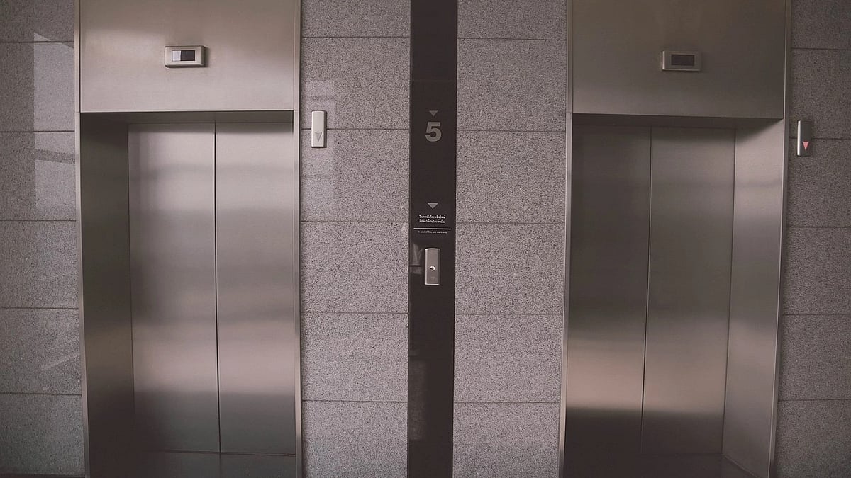 Five Injured in Mumbai High-Rise Lift Crash, Rescue Operations Underway