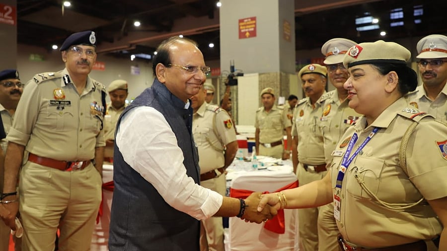 <div class="paragraphs"><p>Delhi L-G VK Saxena with Delhi Police officials.&nbsp;</p></div>