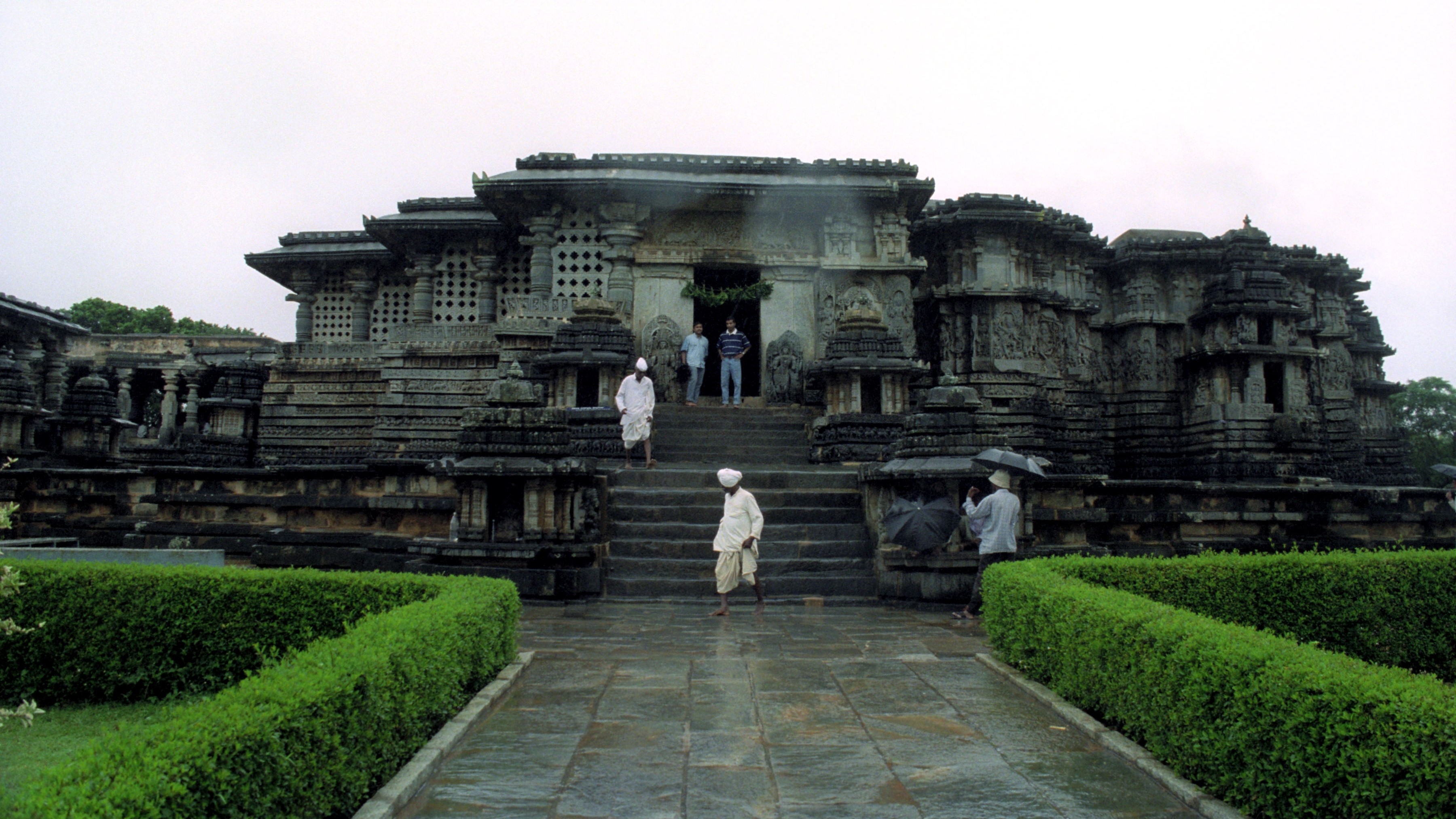 <div class="paragraphs"><p>The Channakeshava Temple at Beluru.</p></div>