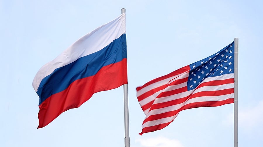 <div class="paragraphs"><p>Flags of Russia and the United States.  </p></div>