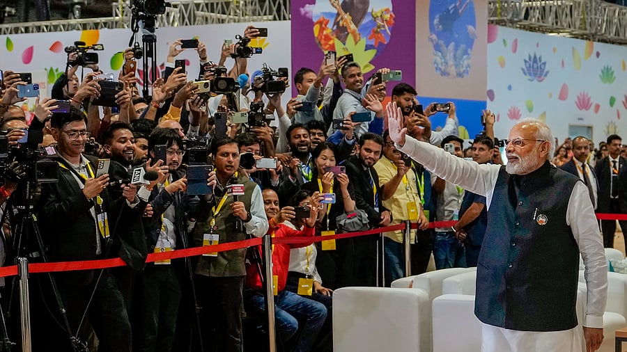 <div class="paragraphs"><p>Prime Minister Narendra Modi arrives at International Media Centre at the G20 Summit venue Bharat Mandapam.</p></div>