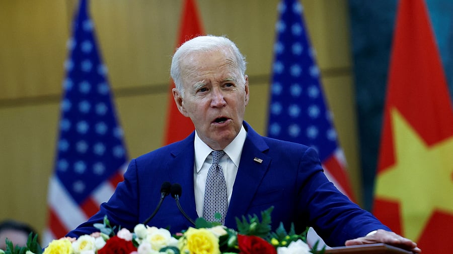 <div class="paragraphs"><p>Joe Biden.</p></div>