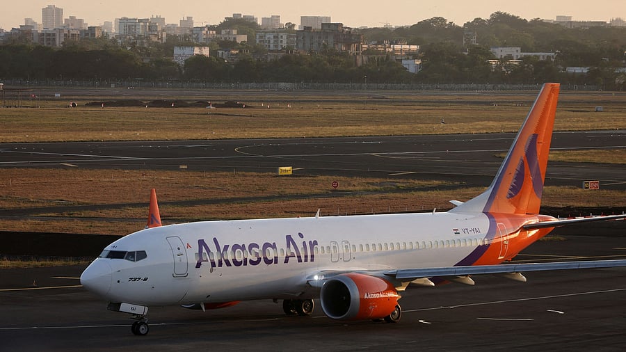 <div class="paragraphs"><p> An Akasa Air passenger aircraft on the tarmac at Chhatrapati Shivaji International Airport in Mumbai. </p></div>