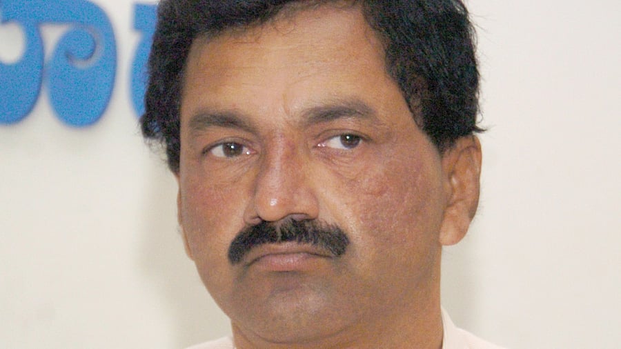 <div class="paragraphs"><p>KPCC spokesperson M Lakshmana</p></div>