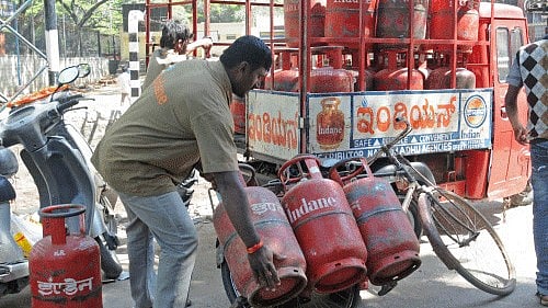 <div class="paragraphs"><p>Representative image of LPG station worker. </p></div>
