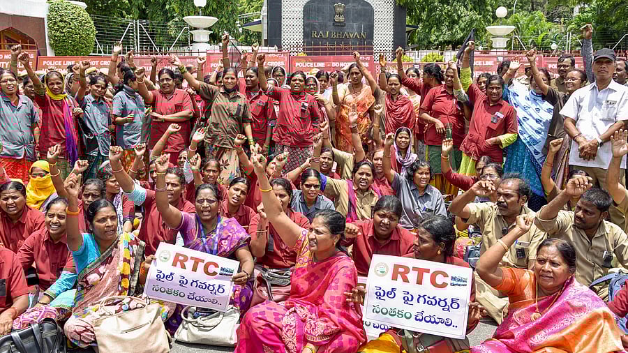 <div class="paragraphs"><p>Telangana State Road Transport Corporation (TSRTC) employees.</p></div>