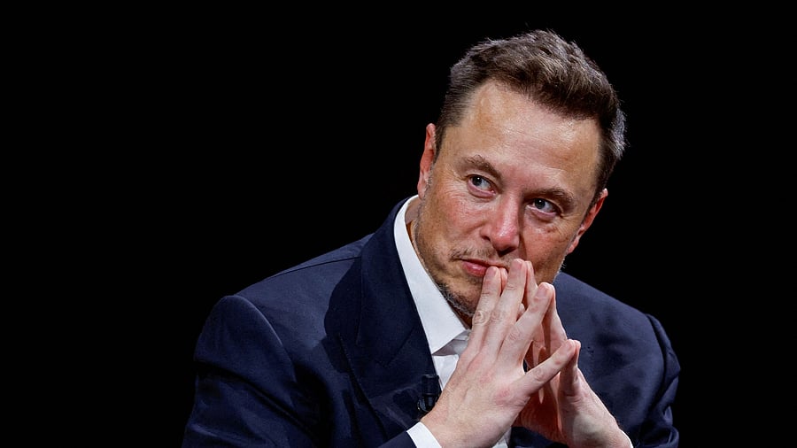 <div class="paragraphs"><p>Elon Musk</p></div>