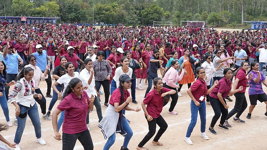 <div class="paragraphs"><p>Taproot Sports Mania.</p></div>