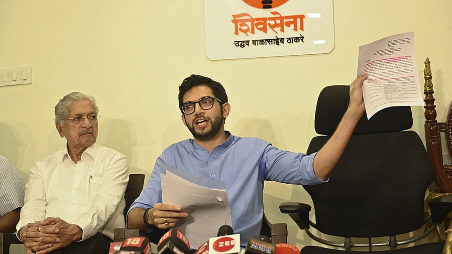 <div class="paragraphs"><p>Shiv Sena (UBT) leader Aaditya Thackeray addresses a press conference, in Mumbai, Saturday, Sept. 30, 2023.</p></div>
