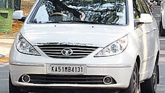 <div class="paragraphs"><p>Representative image of a car.</p></div>