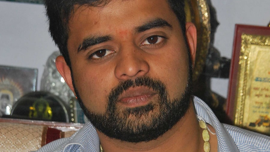 <div class="paragraphs"><p>Prajwal Revanna.</p></div>