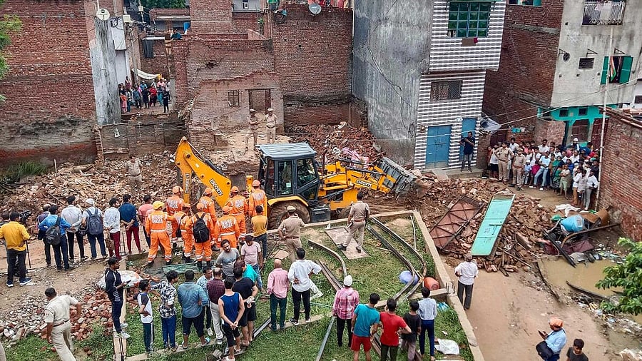 <div class="paragraphs"><p>Rescue operation underway after a house collapsed due to cylinder explosion, in Ghaziabad.</p></div>