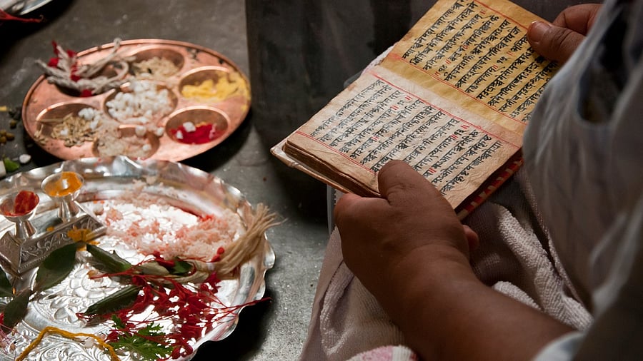 <div class="paragraphs"><p>The word 'sanatan' has its roots in Sanskrit which can be translated into "eternal", "ancient", "venerable", or "unshakeable".</p></div>