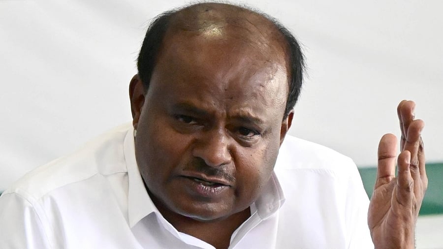 <div class="paragraphs"><p>H D Kumaraswamy. </p></div>