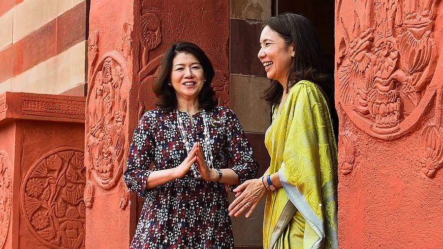 <div class="paragraphs"><p>Spouses of heads of G20 nations visit the National Gallery of Modern Art during the G20 Summit, in New Delhi, Saturday, Sept. 9, 2023. </p></div>