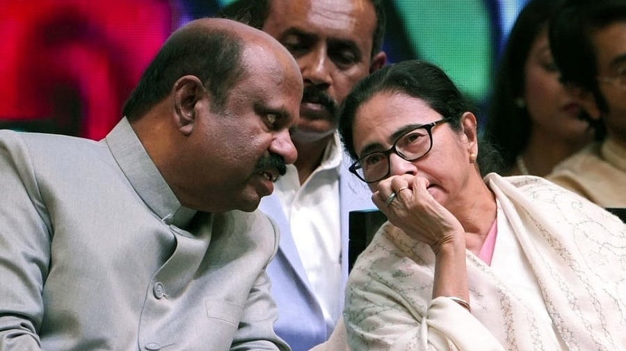 <div class="paragraphs"><p>File photo of West Bengal Governor CV Ananda Bose and Chief Minister Mamata Banerjee. </p></div>