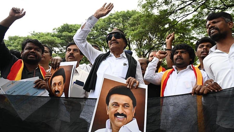 <div class="paragraphs"><p>The bandh was announced by Kannada activist Vatal Nagaraj and farmer leader Kuruburu Shanthakumar on Saturday. </p></div>