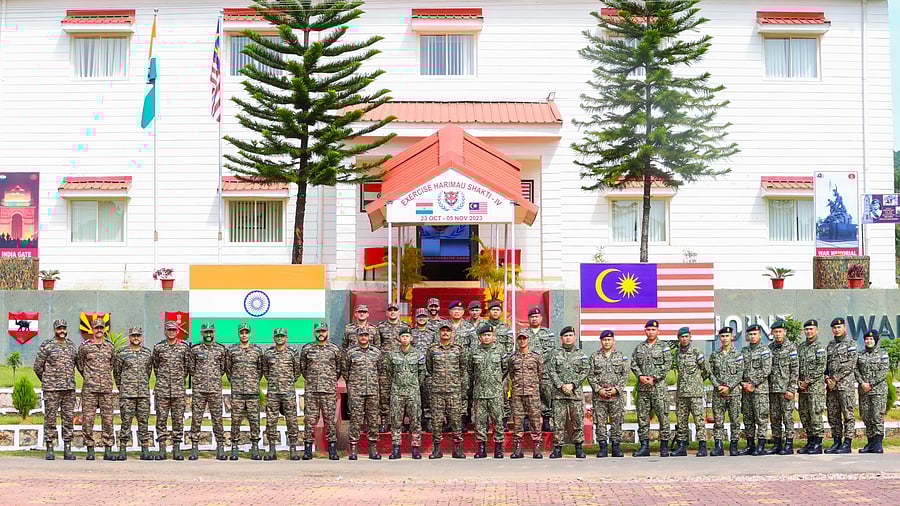 <div class="paragraphs"><p>Both sides will rehearse the employment of joint forces in jungle, semi-urban, urban environments.</p></div>