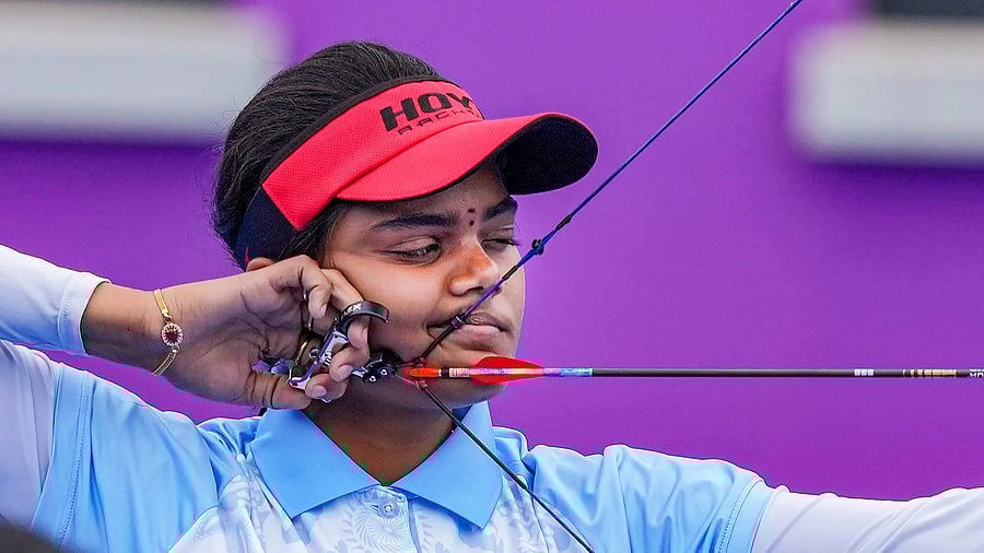 <div class="paragraphs"><p>Hangzhou: India's Jyothi Surekha Vennam competes against compatriot Aditi Gopichand Swami in the semifinal match of women's compound individual archery event at the 19th Asian Games.</p></div>