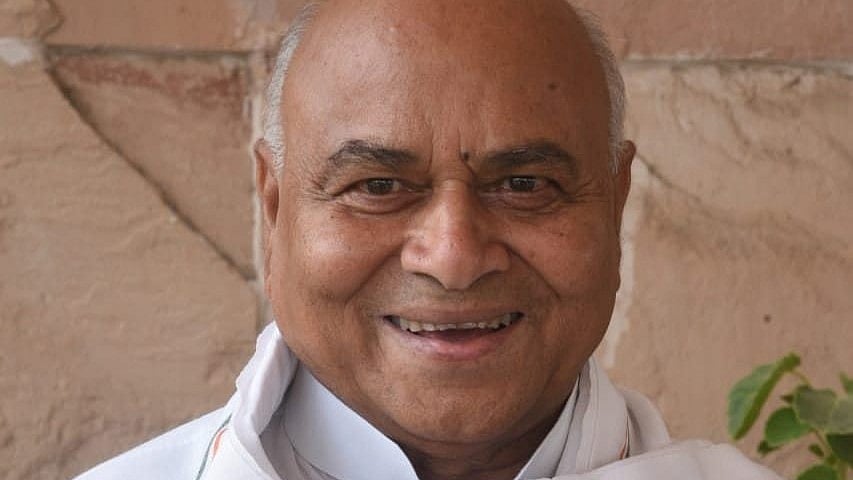 <div class="paragraphs"><p>Govind Singh.&nbsp;</p></div>