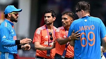 <div class="paragraphs"><p>Screengrab from the incident where Virat Kohli can be seen escorting Jarvo.</p></div>