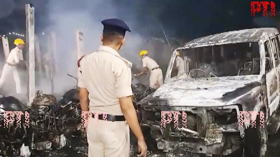 <div class="paragraphs"><p>Scenes outside Muzaffarpur police station, where mob torched police vehicles.</p></div>